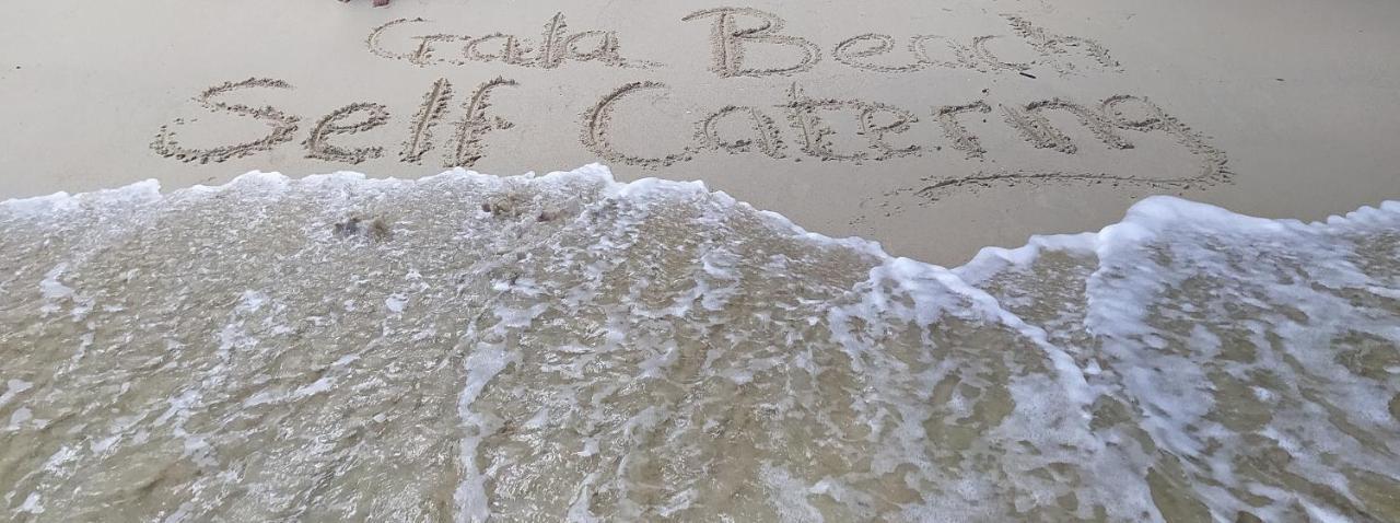 Gala Beach Self-Catering Glacis  Εξωτερικό φωτογραφία